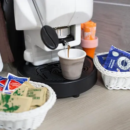 לינה וארוחת בוקר La Corte In Centro 3*