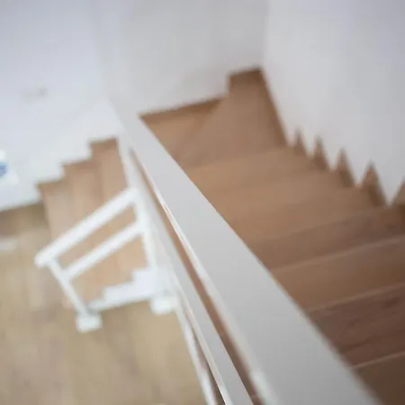 לינה וארוחת בוקר La Corte In Centro 3*