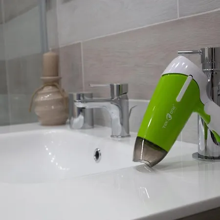 לינה וארוחת בוקר La Corte In Centro 3*