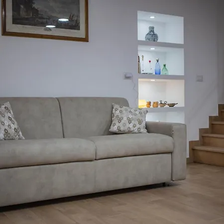 住宿加早餐酒店 La Corte In Centro 卡塞塔