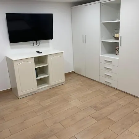 לינה וארוחת בוקר La Corte In Centro 3*